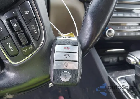 2016 Kia Optima Ex z USA, uszkodzony, nr VIN 5XXGU4L37GG063508